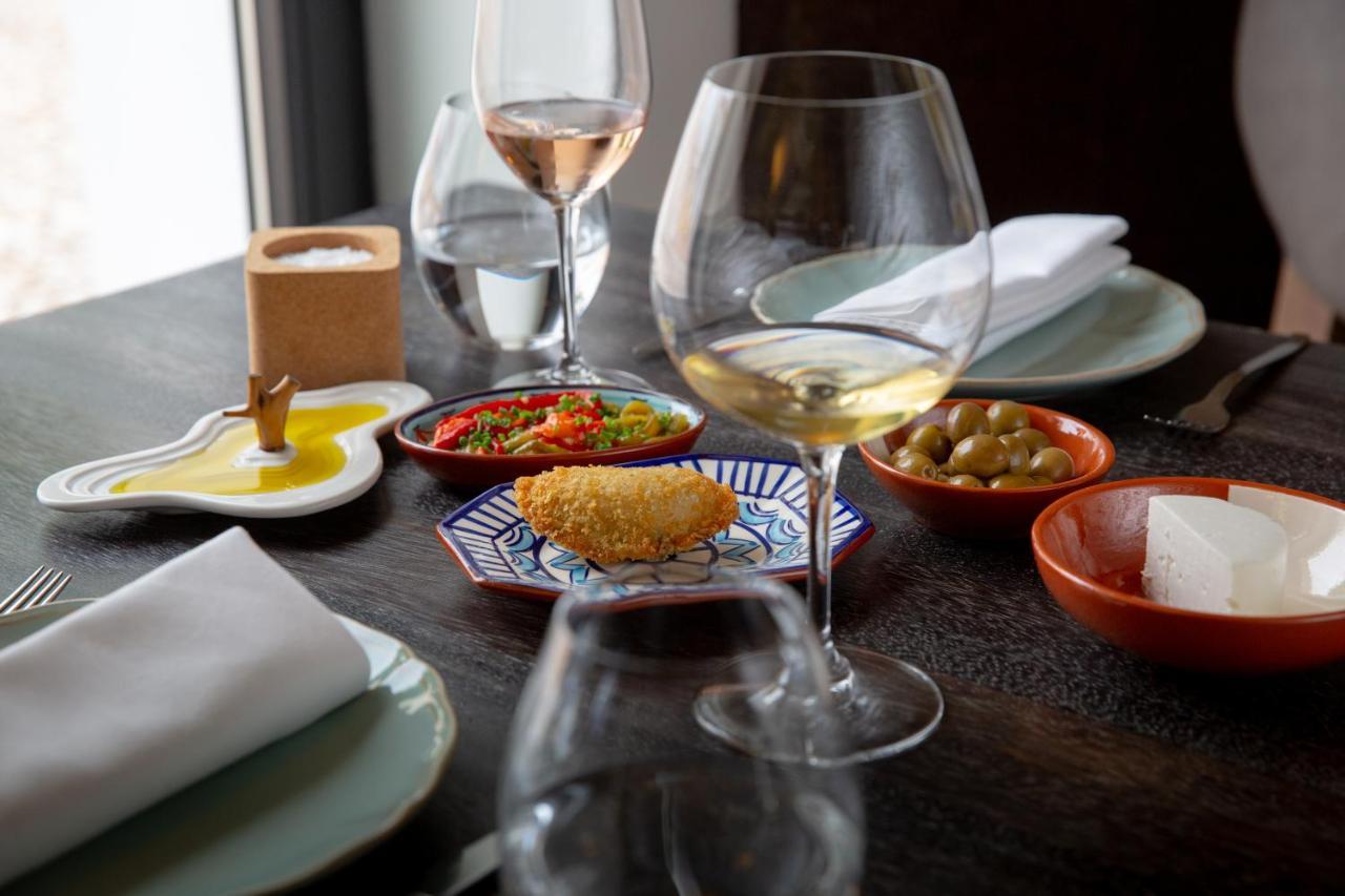 Torre De Palma Wine Hotel, Monforte, A Member Of Design Hotels Экстерьер фото